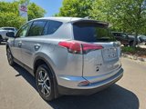 Used 2018 Toyota RAV4 LE image 5