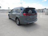 Used 2022 Chrysler Pacifica Limited image 6