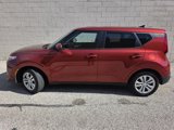 Used 2020 Kia Soul LX image 2