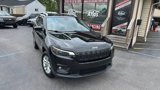 Used 2019 Jeep Cherokee Latitude w/ Cold Weather Group image 2