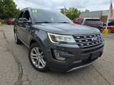 Used 2017 Ford Explorer XLT w/ Equipment Group 202A image 3
