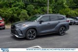 Used 2021 Toyota Highlander XSE image 2