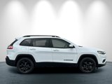 Used 2019 Jeep Cherokee Latitude Plus image 3