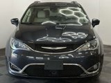 Used 2019 Chrysler Pacifica Touring-L w/ Advanced Safetytec Group image 4