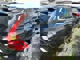 Used 2022 Volvo XC60 B5 Momentum image 3
