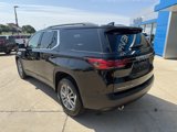 Used 2023 Chevrolet Traverse LT image 3