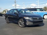 Certified 2024 Volkswagen Jetta SE image 2