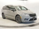 New 2025 Chrysler Pacifica Premium image 2
