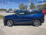 Used 2022 GMC Terrain SLT image 3