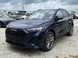 Used 2022 Audi Q3 2.0T Premium w/ Black Optic Sport Package image 3