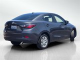 Used 2019 Toyota Yaris L image 4