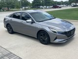 Used 2023 Hyundai Elantra SEL image 2