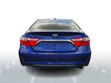 Used 2016 Toyota Camry SE image 3