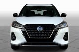 Used 2024 Nissan Kicks SR image 3