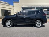 Used 2019 Nissan Rogue SV image 3