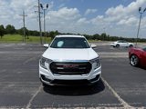 Used 2024 GMC Terrain SLE w/ Driver Convenience Package image 4