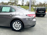 Used 2018 Toyota Camry LE image 5