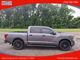 Used 2019 Nissan Titan SV w/ SV Convenience Package image 2