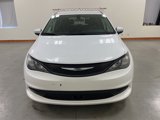 Used 2022 Chrysler Voyager LX image 3