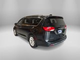 Used 2020 Chrysler Pacifica Limited image 3