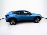 Used 2025 Chevrolet Trax LS w/ LS Convenience Package image 4