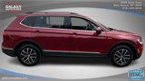 Used 2021 Volkswagen Tiguan SE image 4