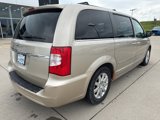 Used 2013 Chrysler Town & Country Touring image 3