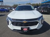 Used 2025 Chevrolet Trax LS w/ LS Convenience Package image 2