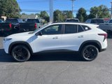 New 2025 Chevrolet Trax ACTIV w/ Driver Confidence Package image 2