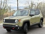 Used 2015 Jeep Renegade Trailhawk image 3