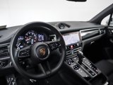 Certified 2025 Porsche Macan image 4