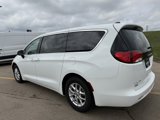 Used 2023 Chrysler Voyager LX image 5