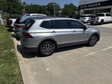 Used 2020 Volkswagen Tiguan SE w/ Panoramic Sunroof Package image 3