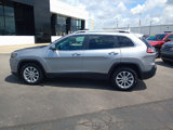 Used 2019 Jeep Cherokee Latitude w/ Popular Appearance Group image 4