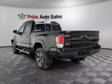 Used 2016 Toyota Tacoma Limited image 5