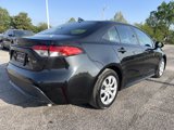 Used 2022 Toyota Corolla LE image 5