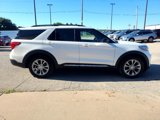 Used 2020 Ford Explorer XLT w/ Equipment Group 202A image 5