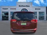 Used 2020 Chrysler Pacifica Touring-L image 5