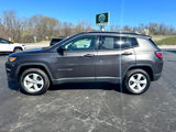 Used 2018 Jeep Compass Latitude image 2