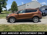 Used 2017 Ford Escape SE image 2