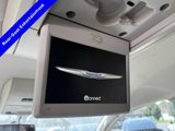 Used 2016 Chrysler Town & Country Touring image 4