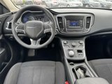 Used 2015 Chrysler 200 Limited image 2