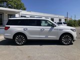 Used 2018 Lincoln Navigator Select image 2