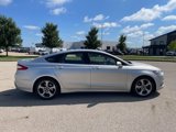 Used 2015 Ford Fusion SE image 2