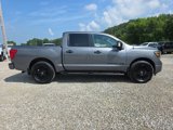 Used 2018 Nissan Titan SV image 4