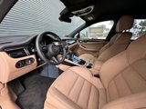Certified 2024 Porsche Macan image 4