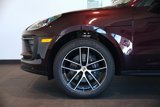 Certified 2024 Porsche Macan image 6