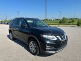 Used 2017 Nissan Rogue SV w/ SV Premium Package image 3