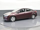 Used 2017 Kia Forte LX image 2