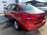 Used 2018 Ford Focus SE image 3